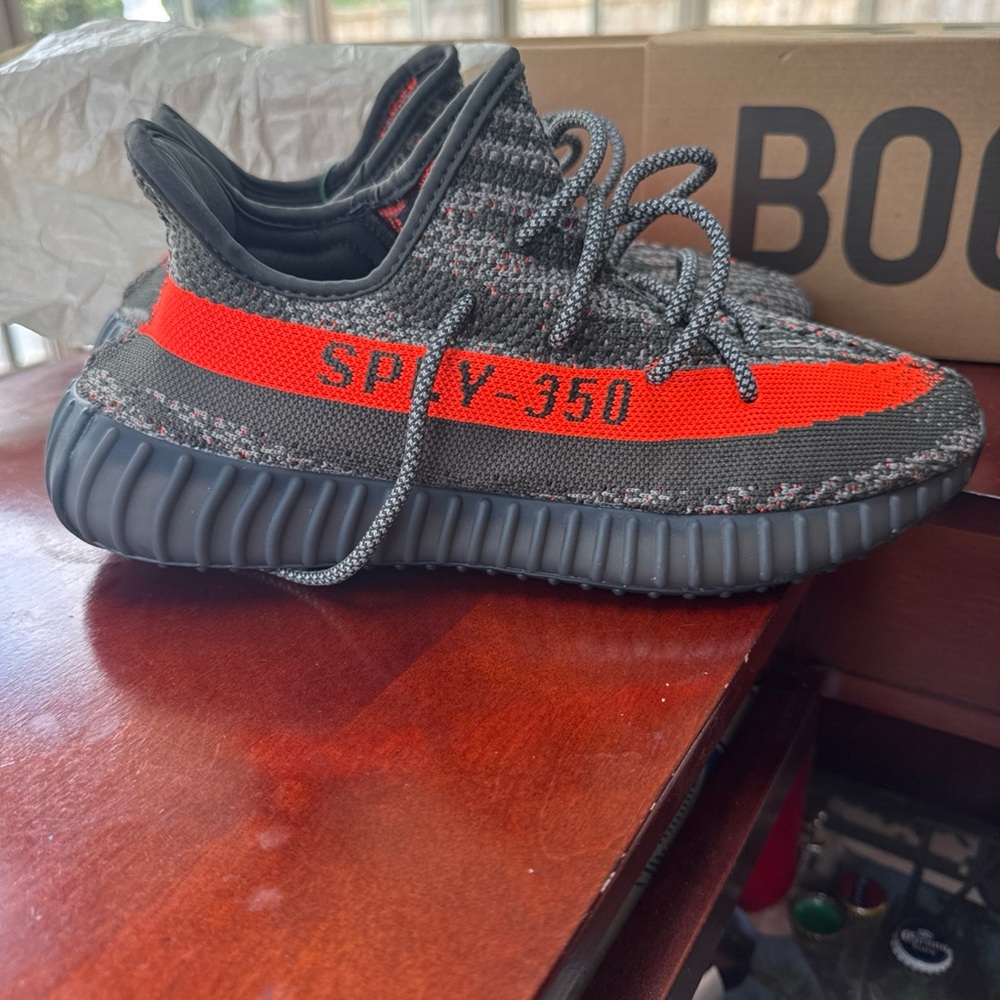 Adidas YZY 350 V2 Box in Classic Brown size 9 in men’s - Picture 5 of 10